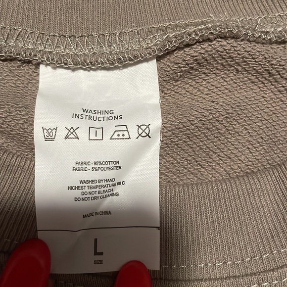 Sweatshirt - Picture 2 of 4